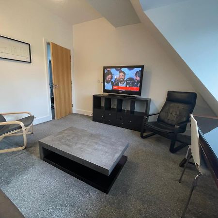 2 Bedroom 2 Bathroom Apartment 8 Including Free Parking Bromley Buitenkant foto