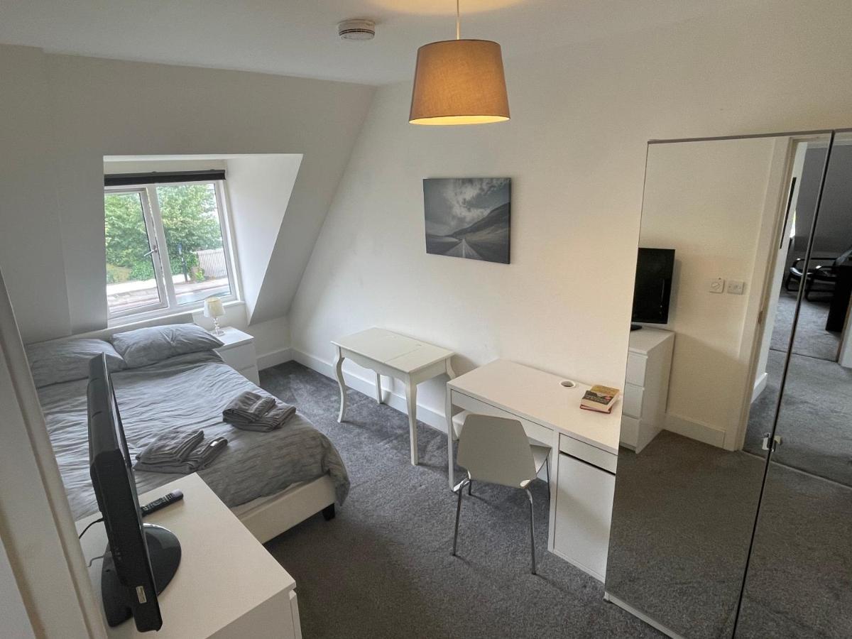 2 Bedroom 2 Bathroom Apartment 8 Including Free Parking Bromley Buitenkant foto